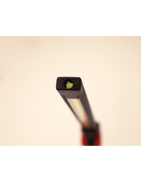 LÁMPARA SLIM 3-LED ARTICULADA E RECARGABLE