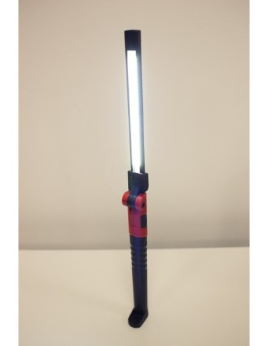 LÁMPARA SLIM 3-LED ARTICULADA E RECARGABLE