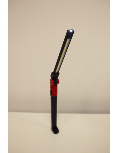 LÁMPARA SLIM 3-LED ARTICULADA E RECARGABLE
