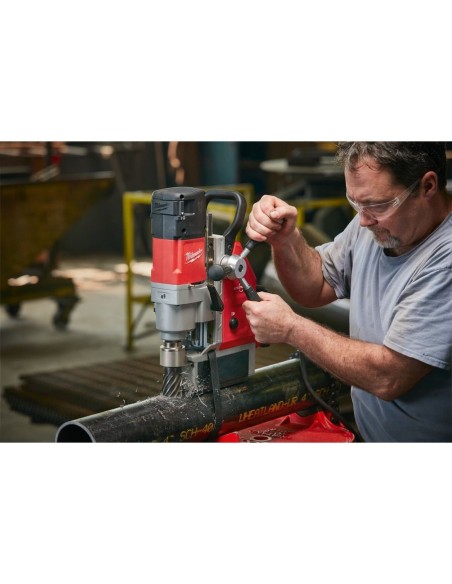 MILWAUKEE 4933451014 Taladro magnético con imán permanente MDP 41