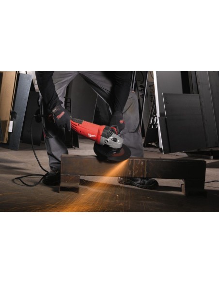 MILWAUKEE 4933451414 Amoladora de 2400W con AVS AGVK 24