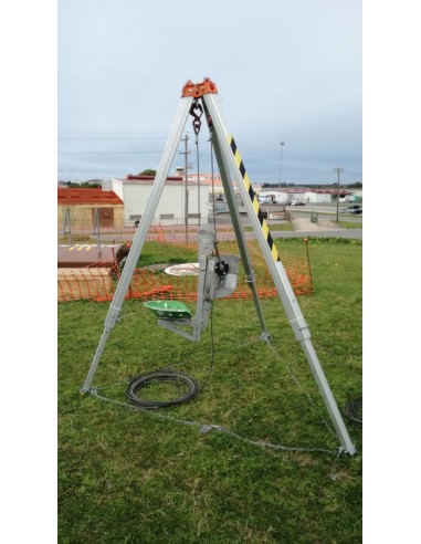 Trípode con silla manual de elevación por cable para personas, el elevador va instalado en la silla , no en el trípode. Sistema