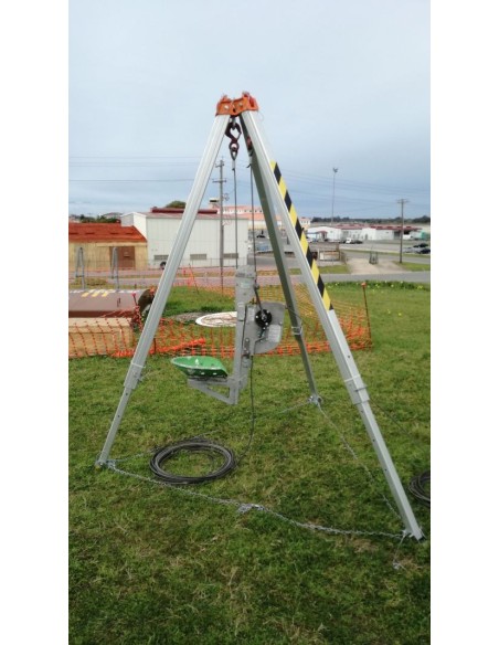 Trípode con silla manual de elevación por cable para personas, el elevador va instalado en la silla , no en el trípode. Sistema