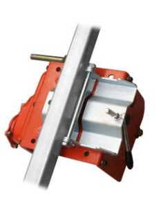 Elevador-Rescatador para trípode TRI 15, homologado para personas. Con cable de acero galvanizado de Ø6,8mm y freno automático.