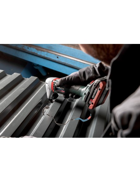 CIZALLA A BATERÍA 18V + MALETÍN, METABO 601614840 NIV 18 LTX BL 1.6