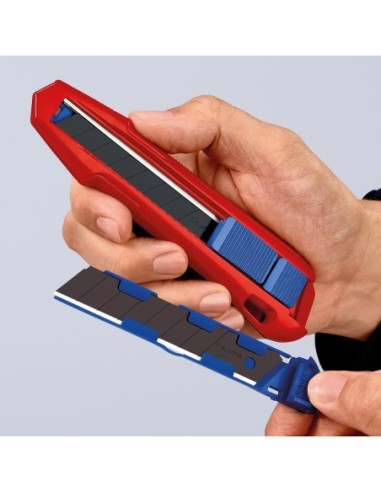 Cúter Fundición de alu. 18 mm con 3 cuchillas KNIPEX