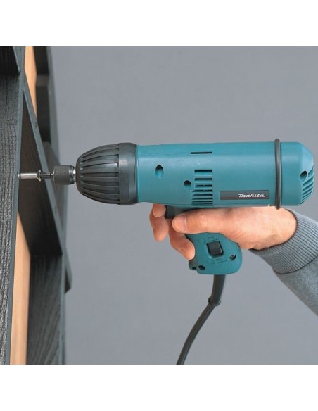 Makita 6904V Atornillador impacto 200 Nm