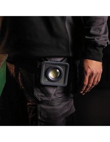Lámpara de trabajo recargable NOVA MINI ForeLife 100-1000lumen Scangrip