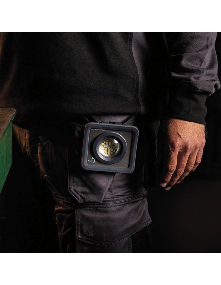 Lámpara de trabajo recargable NOVA MINI ForeLife 100-1000lumen Scangrip