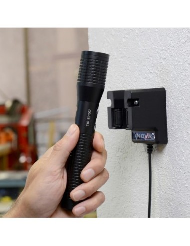 T4R- LINTERNA TÁCTICA RECARGABLE USB- 1300 LUMEN