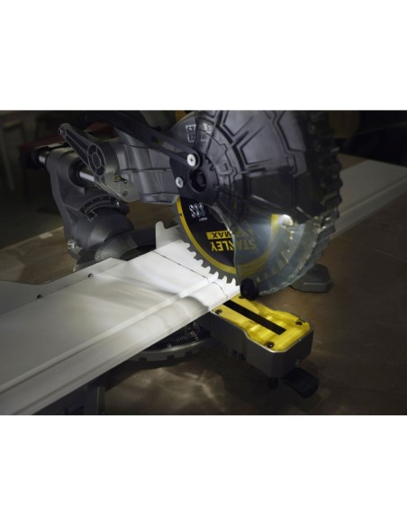 INGLETADORA 18V SIN BATERÍA/CARGADOR