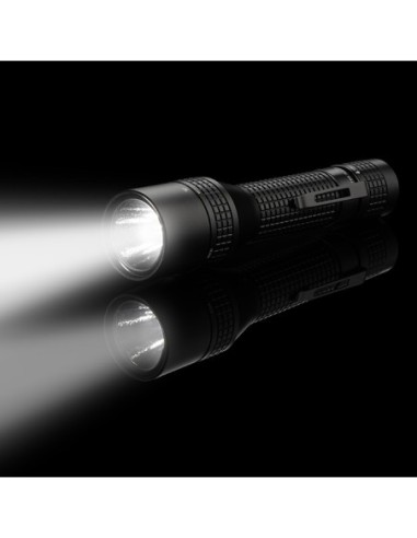 T8R- LINTERNA TÁCTICA RECARGABLE USB- 762 LUMEN