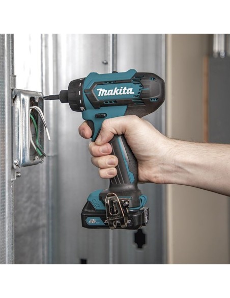 Makita DF033DSAE Taladro atornillador 12Vmax CXT 1/4