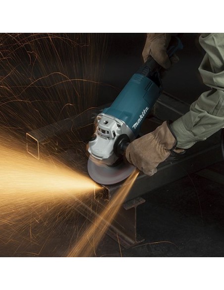 Makita GA7060R Amoladora 180mm 2.200W SAR