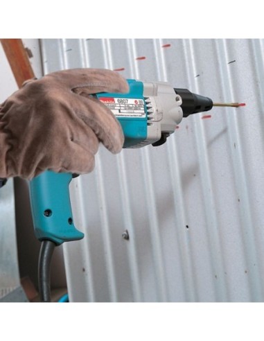 Makita 6807 Atornillador 2 velocidades 2.200 rpm
