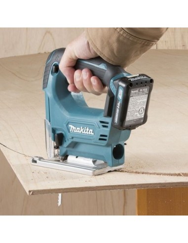 Makita JV101DZ Sierra de calar 12Vmax CXT 18 mm