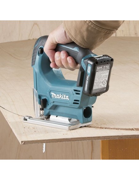Makita JV101DZ Sierra de calar 12Vmax CXT 18 mm