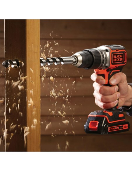BL188D2KA31-QW - Taladro percutor BRUSHLESS 18V com 2 baterias 2,0Ah de Litio, set 31 acessórios, carregador e caixa de ferrame