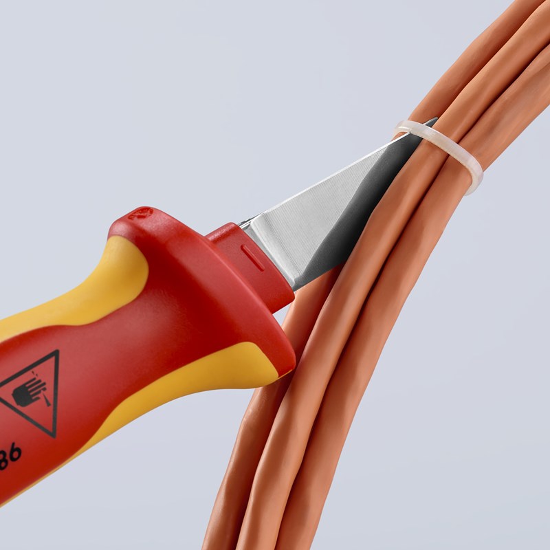Cuchillo para cable mango aislante en dos componentes, según norma VDE 190 mm (cartulina autoservicio/blíster) KNIPEX 98 52 SB KNI-98 52 SB | PELACABLES